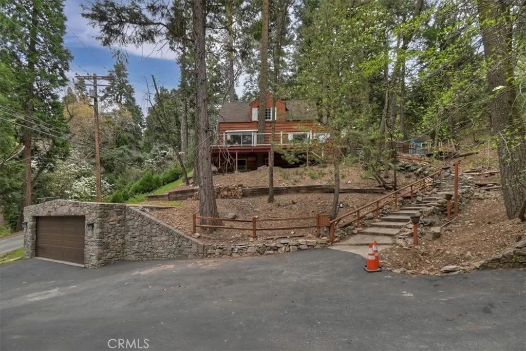 770 Cottage Grove, Lake Arrowhead, CA 92352