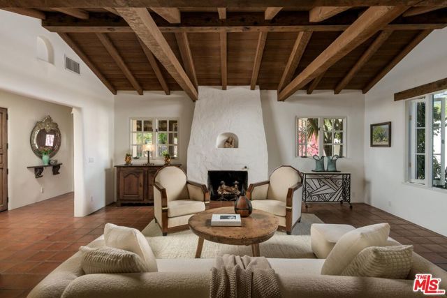 549 HOT SPRINGS Road, Santa Barbara, CA 93108