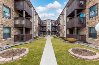 4553 W 56th Street 208E, Chicago, IL 60629