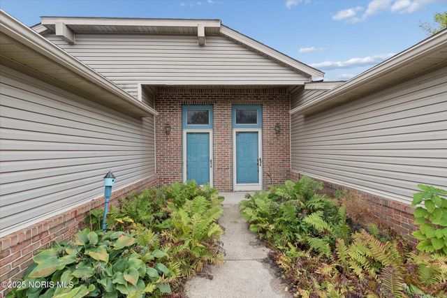 710 Hilltop Lane, Toledo, OH 43615