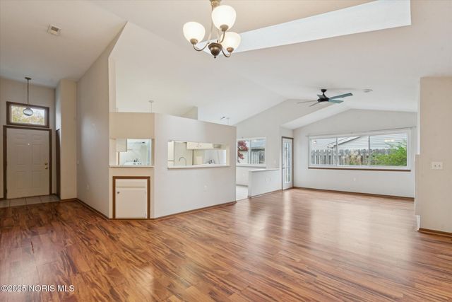 710 Hilltop Lane, Toledo, OH 43615