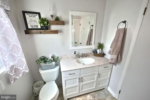 798 GORAM RD, Brogue, PA 17309