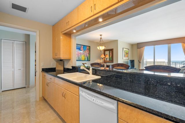 801 Brickell Key Blvd 2903, Miami, FL 33131