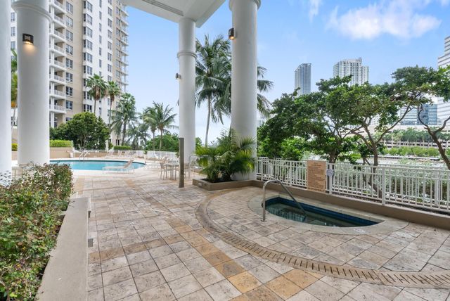 801 Brickell Key Blvd 2903, Miami, FL 33131
