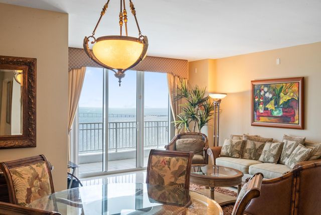 801 Brickell Key Blvd 2903, Miami, FL 33131