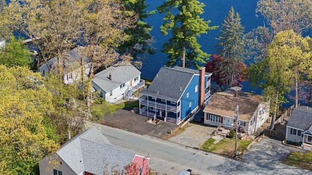 105 Lakeshore Dr, Georgetown, MA 01833