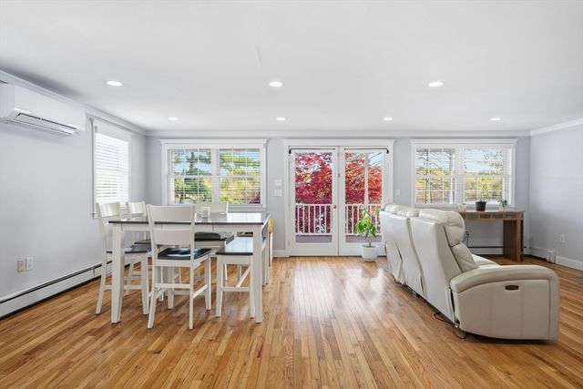 105 Lakeshore Dr, Georgetown, MA 01833