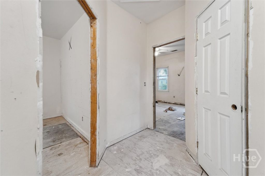 Image 27 of property listing at 818 W 37th Street, Savannah, GA 31415