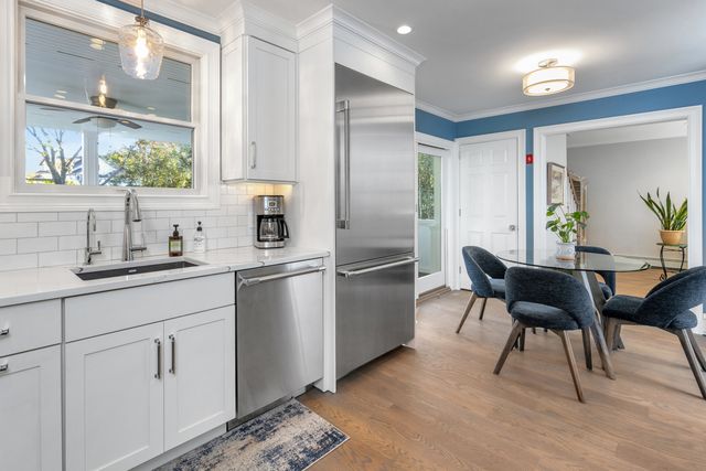 30 Lindsey Avenue, Stamford, CT 06905