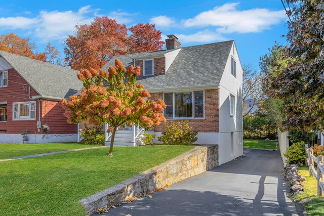 30 Lindsey Avenue, Stamford, CT 06905