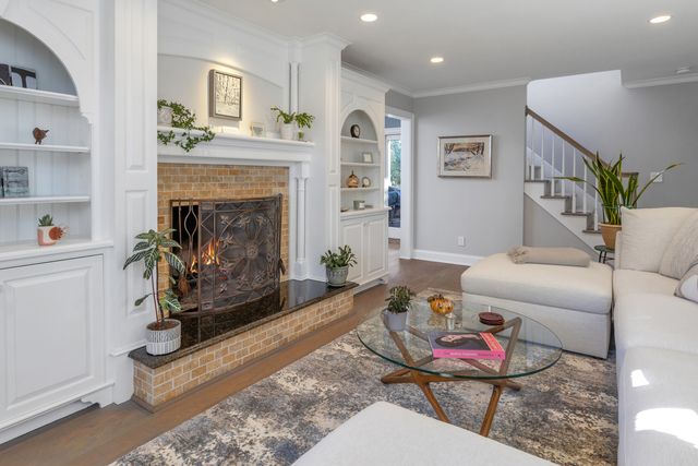 30 Lindsey Avenue, Stamford, CT 06905