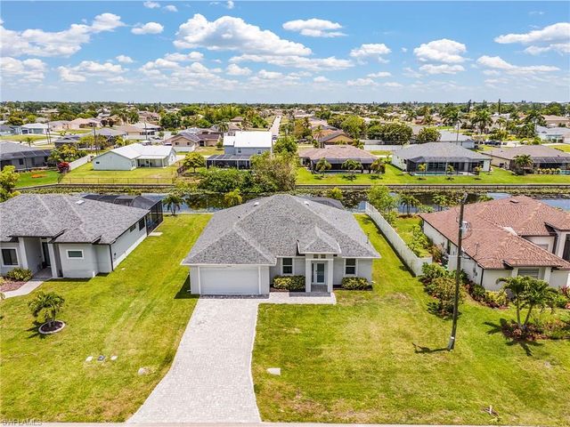 1015 SW 15th PL, Cape Coral, FL 33991