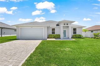 1015 SW 15th PL, Cape Coral, FL 33991