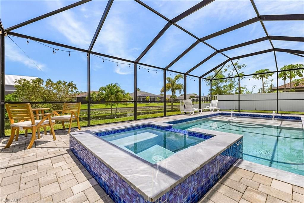 Image 23 of property listing at 1015 SW 15th PL, Cape Coral, FL 33991