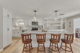 402 Ridgefield Cir D, Clinton, MA 01510