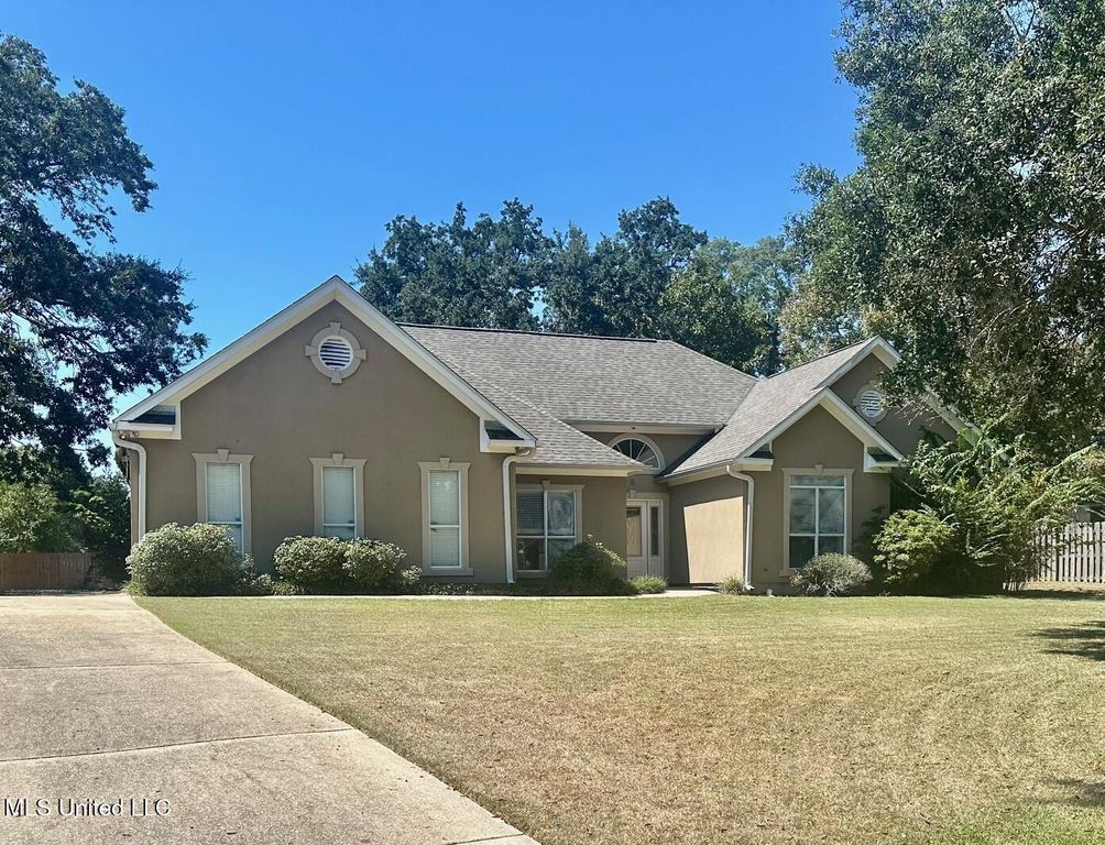 153 Spence Drive, Pass Christian, MS 39571
