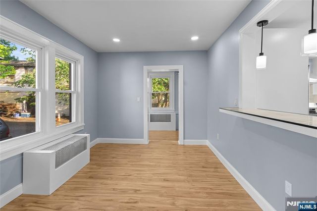 16 Palisade Avenue, Bergenfield, NJ 07621