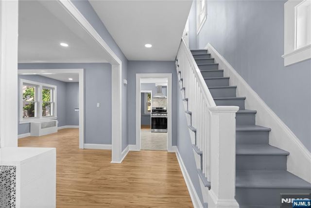 16 Palisade Avenue, Bergenfield, NJ 07621