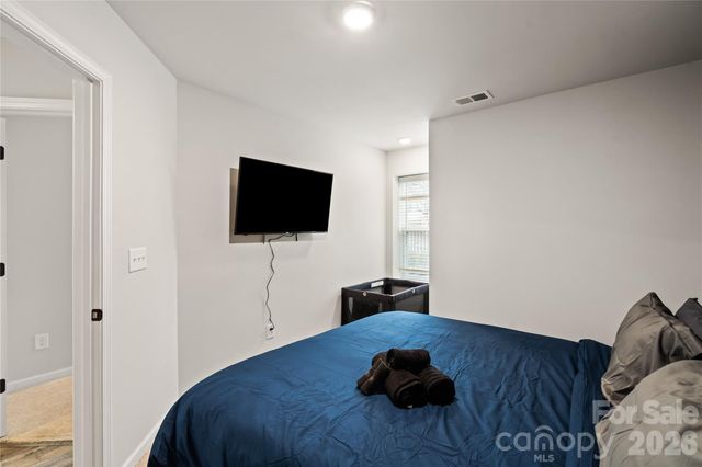 2037 Statesville Avenue, Charlotte, NC 28206