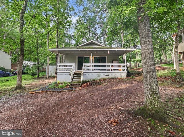 3612 LAKEVIEW PKWY, Locust Grove, VA 22508