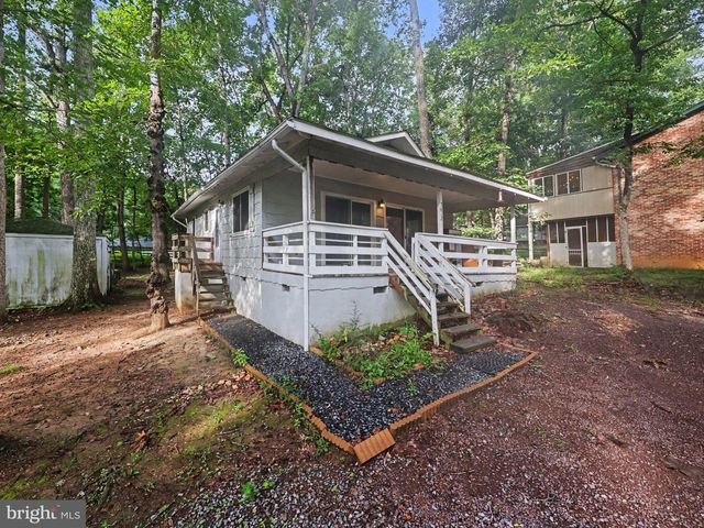 3612 LAKEVIEW PKWY, Locust Grove, VA 22508