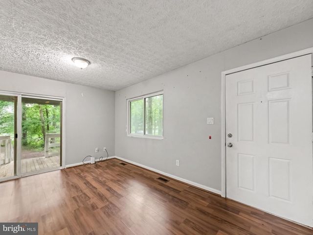 3612 LAKEVIEW PKWY, Locust Grove, VA 22508