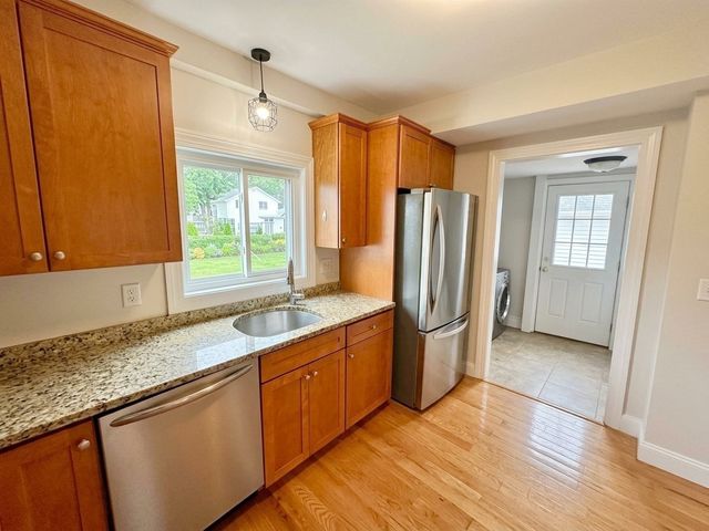 400 West Street, Braintree, MA 02184