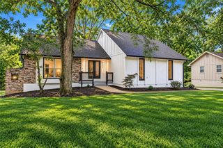 6012 Woodside Avenue, Kansas City, MO 64133