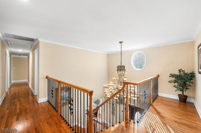 21 Angus Ln, Warren Twp., NJ 07059