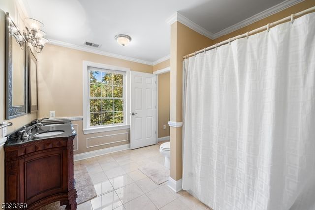 21 Angus Ln, Warren Twp., NJ 07059