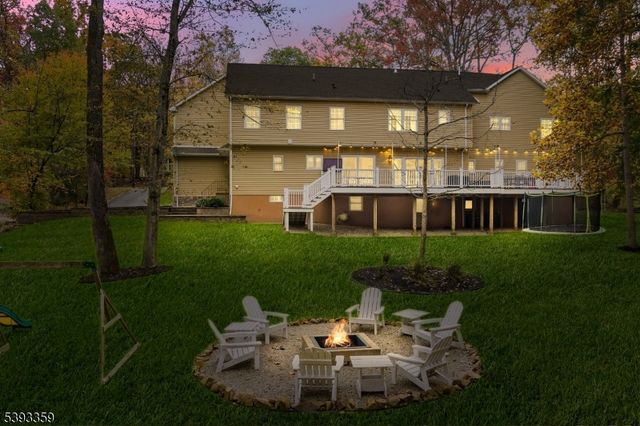 21 Angus Ln, Warren Twp., NJ 07059