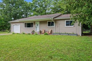 1100 Orchard Drive, Three Rivers City, MI 49093