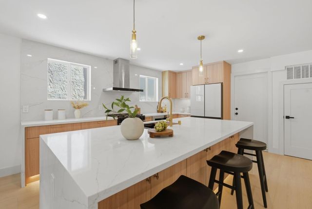 276 Dennis Drive, Daly City, CA 94015