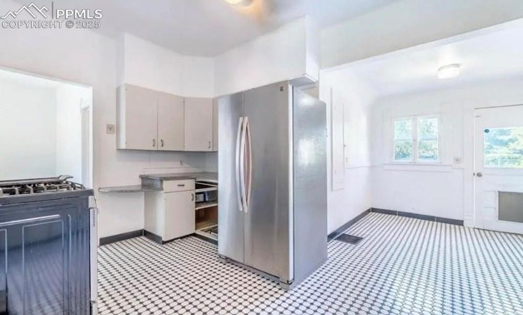 116 W Adams Avenue, Pueblo, CO 81004 — photo 3