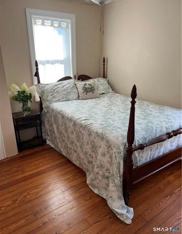 48 Lawrence Avenue, Milford, CT 06460