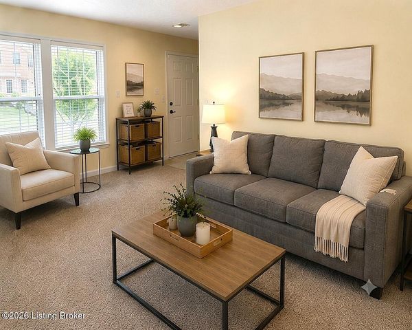 8605 Loyal Dr, Louisville, KY 40229