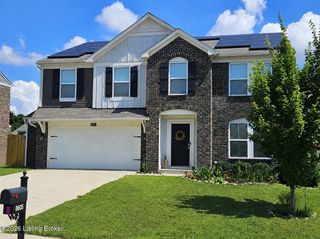 8605 Loyal Dr, Louisville, KY 40229
