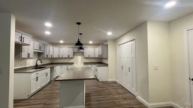 7619 Pea Ridge Road, Hillsboro, OH 45133