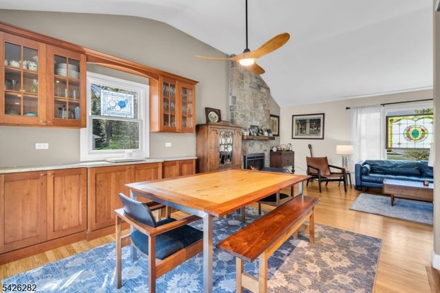 51 Chestnut St, New Providence Boro, NJ 07974