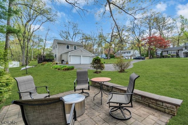 51 Chestnut St, New Providence Boro, NJ 07974