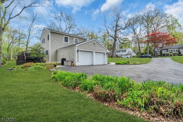 51 Chestnut St, New Providence Boro, NJ 07974