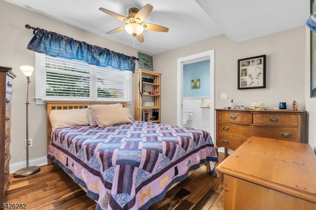 51 Chestnut St, New Providence Boro, NJ 07974