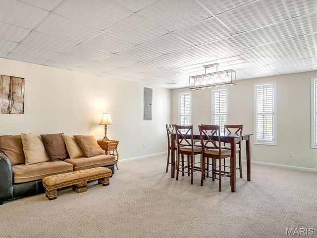 216 WOODLAND Drive, Edwardsville, IL 62025