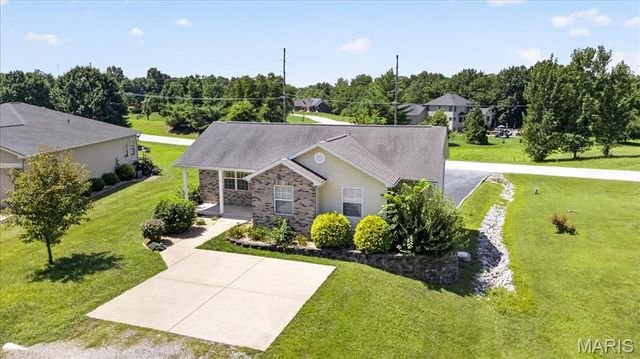 216 WOODLAND Drive, Edwardsville, IL 62025