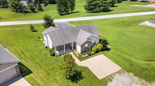 216 WOODLAND Drive, Edwardsville, IL 62025