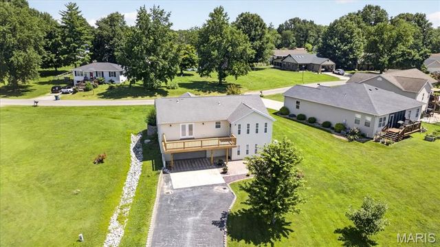 216 WOODLAND Drive, Edwardsville, IL 62025