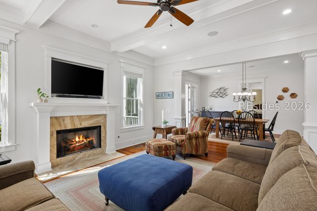 40 River Pl, Beaufort, SC 29906
