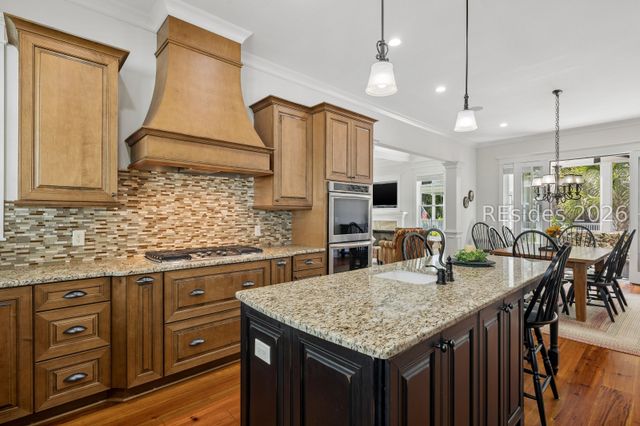 40 River Pl, Beaufort, SC 29906