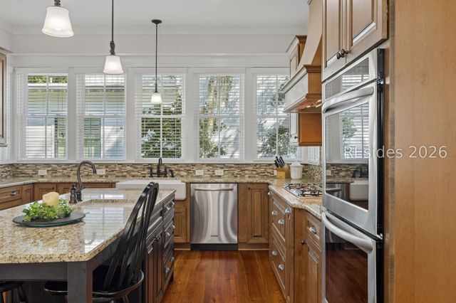 40 River Pl, Beaufort, SC 29906