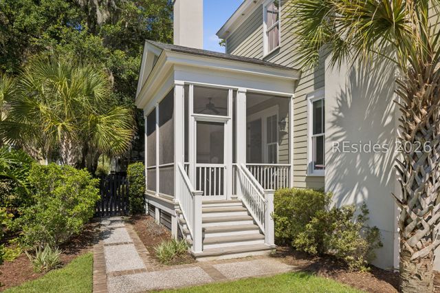 40 River Pl, Beaufort, SC 29906